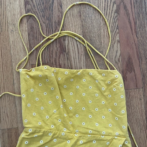 Majorelle Yellow Daisy Open Back Dress - Picture 5 of 8